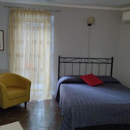 Casa Lucia Leilighet Castelbuono  Eksteriør bilde