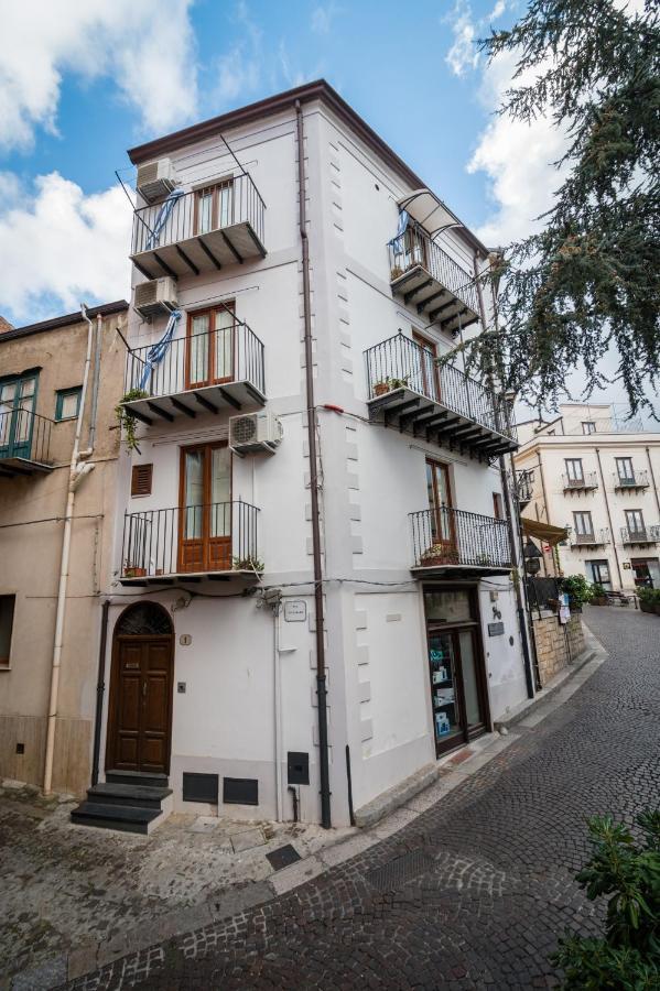 Casa Lucia Leilighet Castelbuono  Eksteriør bilde